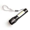 Mini lanterna LED recarregável com zoom