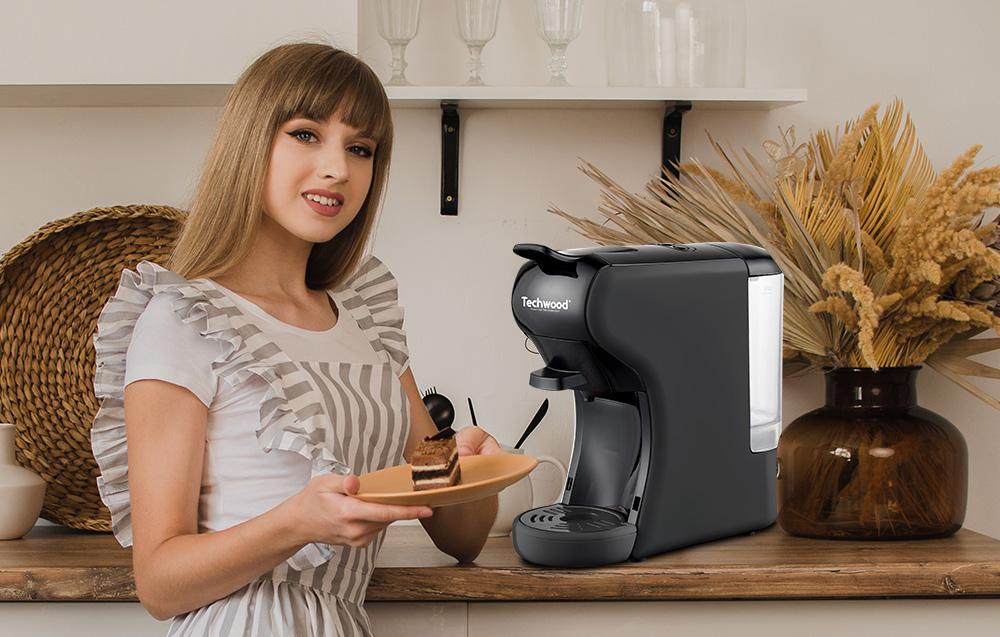 Máquina de café de cápsulas Techwood TCA-196N - preto